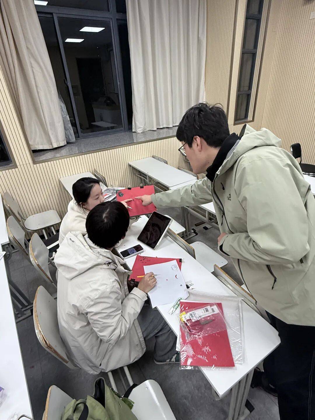 手作、剧本杀审青夜校太会了!新葡京收官撒花~戏剧、非遗(图8) 手作、剧本杀审青夜校太会了!新葡京收官撒花~戏剧、非遗(图8)