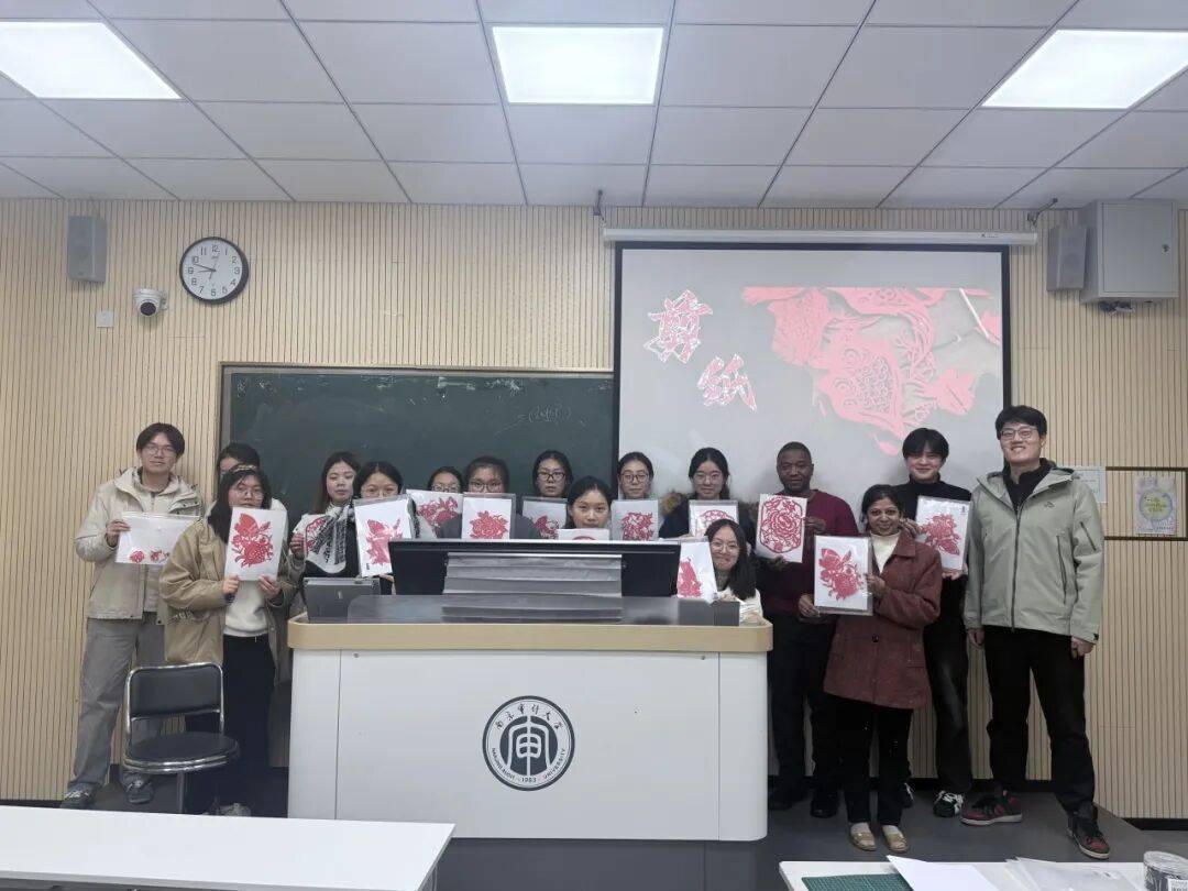 手作、剧本杀审青夜校太会了!新葡京收官撒花~戏剧、非遗(图19) 手作、剧本杀审青夜校太会了!新葡京收官撒花~戏剧、非遗(图19)